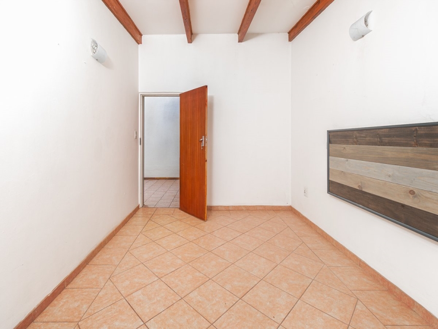 4 Bedroom Property for Sale in Ifafi North West